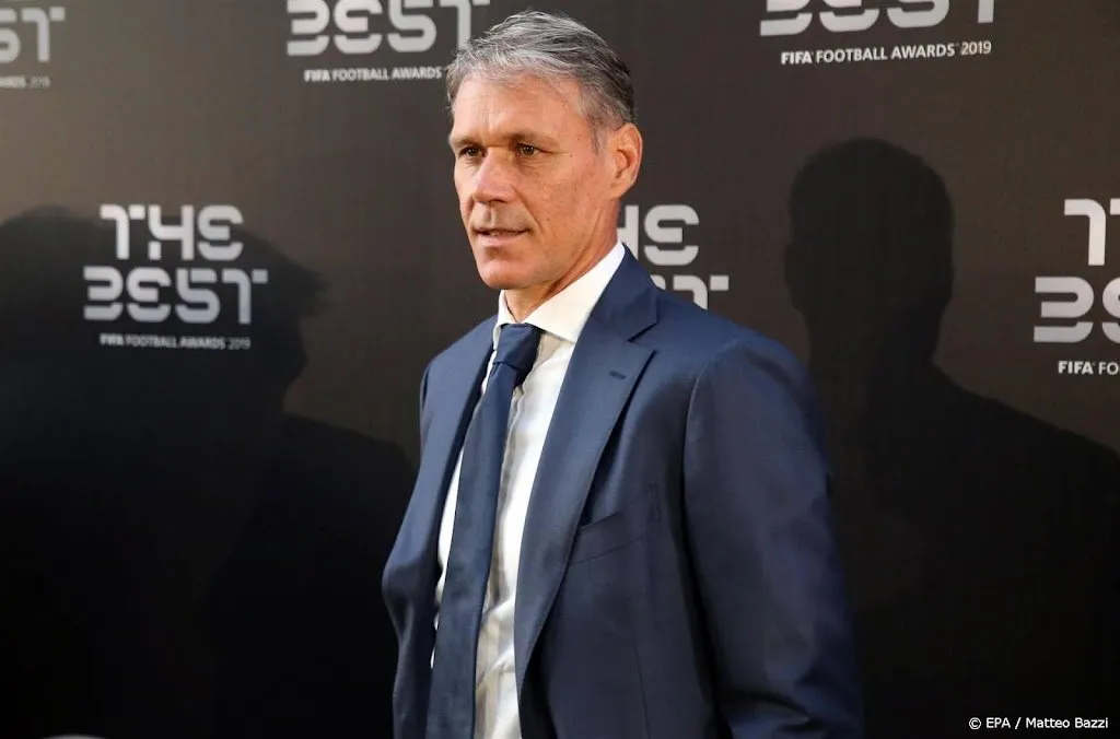 van basten roept fifa baas op tot actie om wangedrag in voetbal1686203367