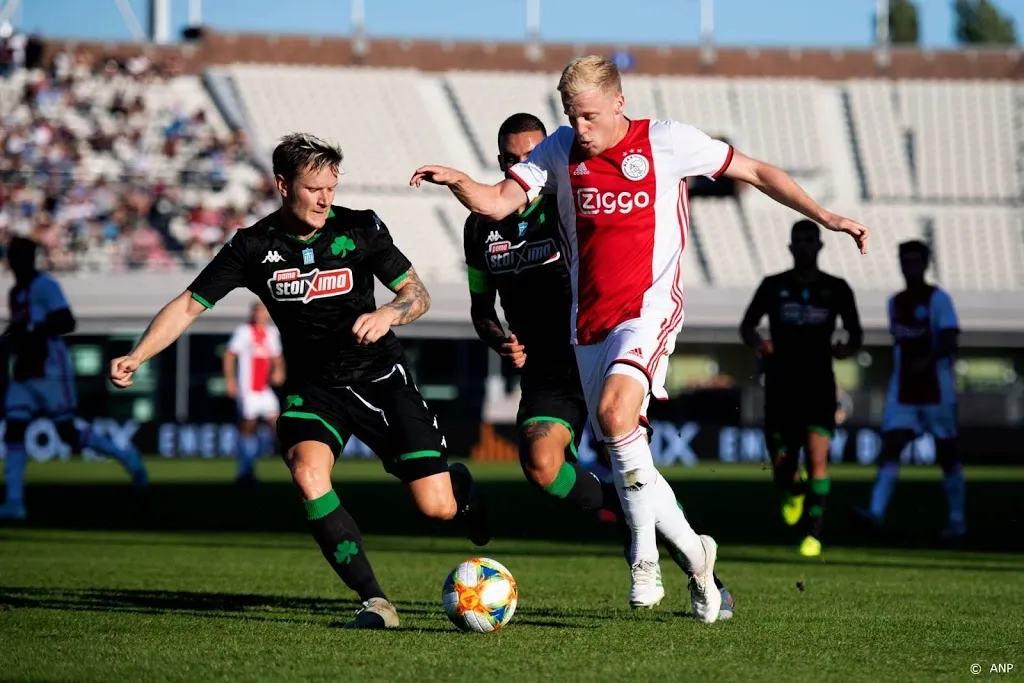 van de beek op radar van real madrid1564745786