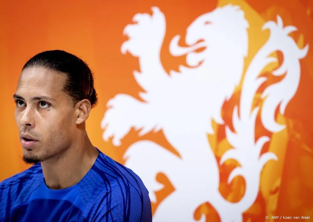 van dijk speelt zonder onelove band vanwege dreigende straf fifa1669022664