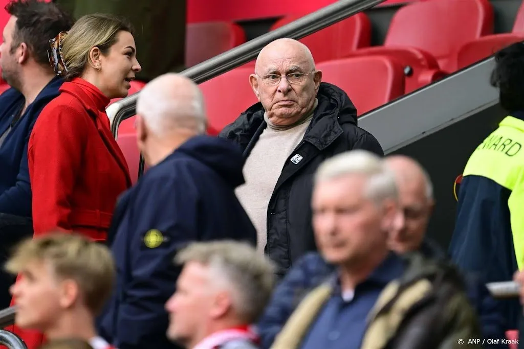 van praag als voorzitter in raad van commissarissen ajax1695915379
