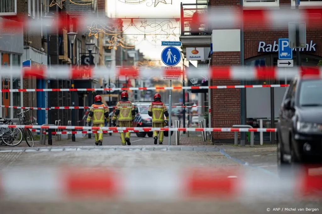 verdacht pakket voor poolse supermarkt is broodjesbestelling1610288174