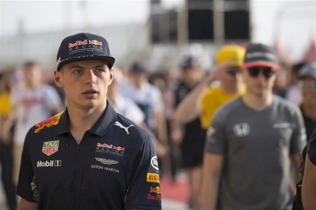 verstappen valt uit in grand prix van bahrein1492356806