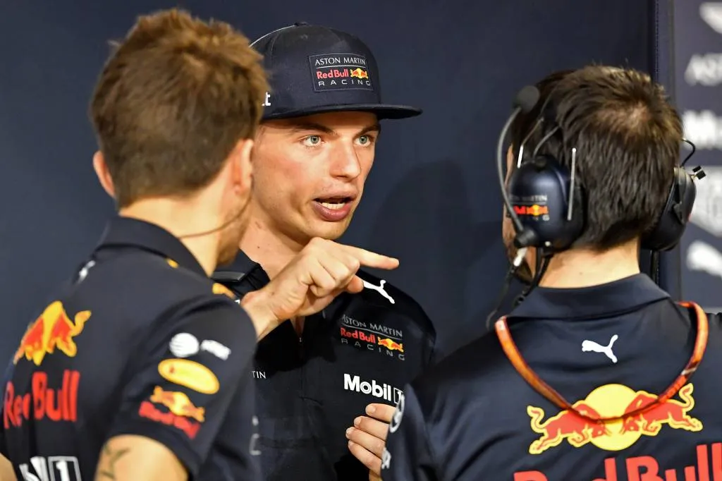 verstappen valt uit in grote prijs van bahrein1523201529