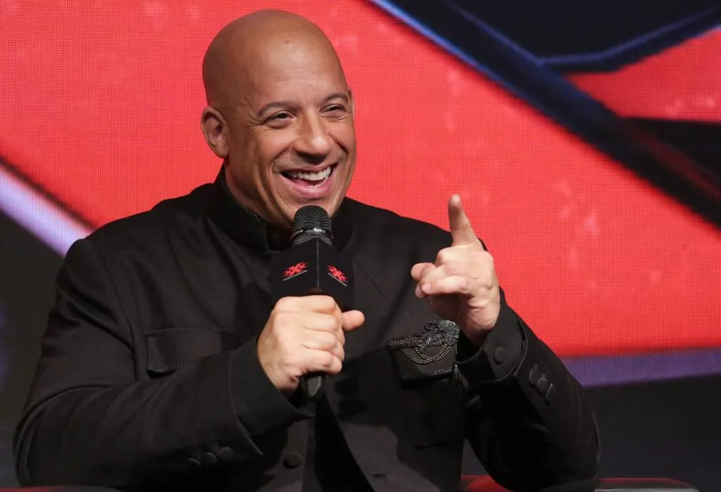 vin diesel krijgt na 30 jaar alsnog diploma1527735619