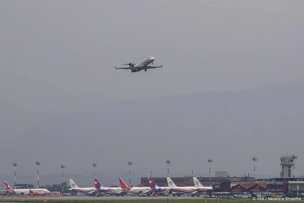 vliegtuig met 72 inzittenden neergestort in nepal1673766064