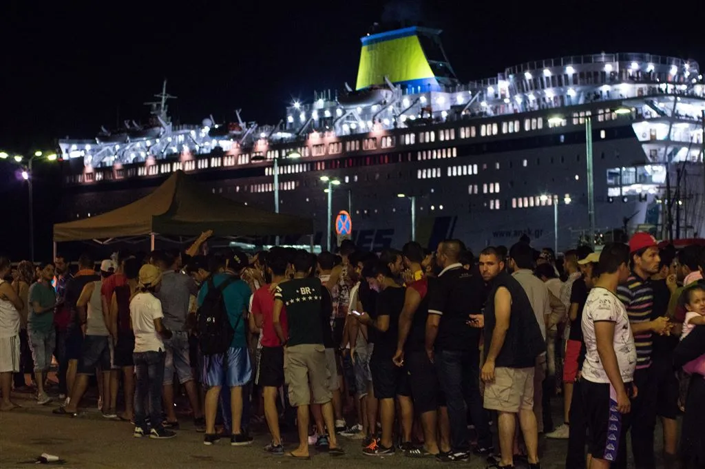 vluchtelingenboot kos naar thessaloniki1439972655