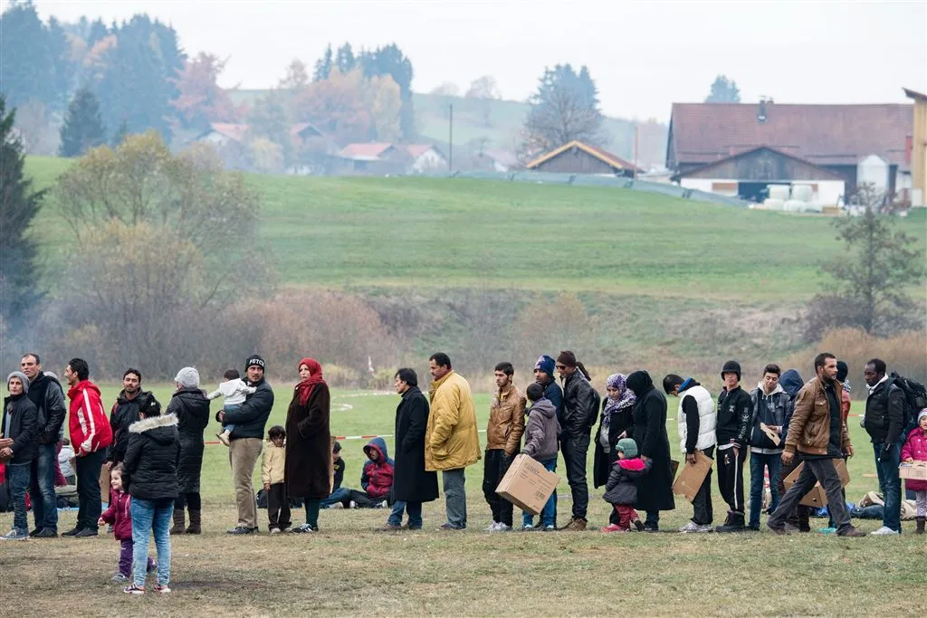 vn schatten 5000 migranten op elke winterdag1446725531