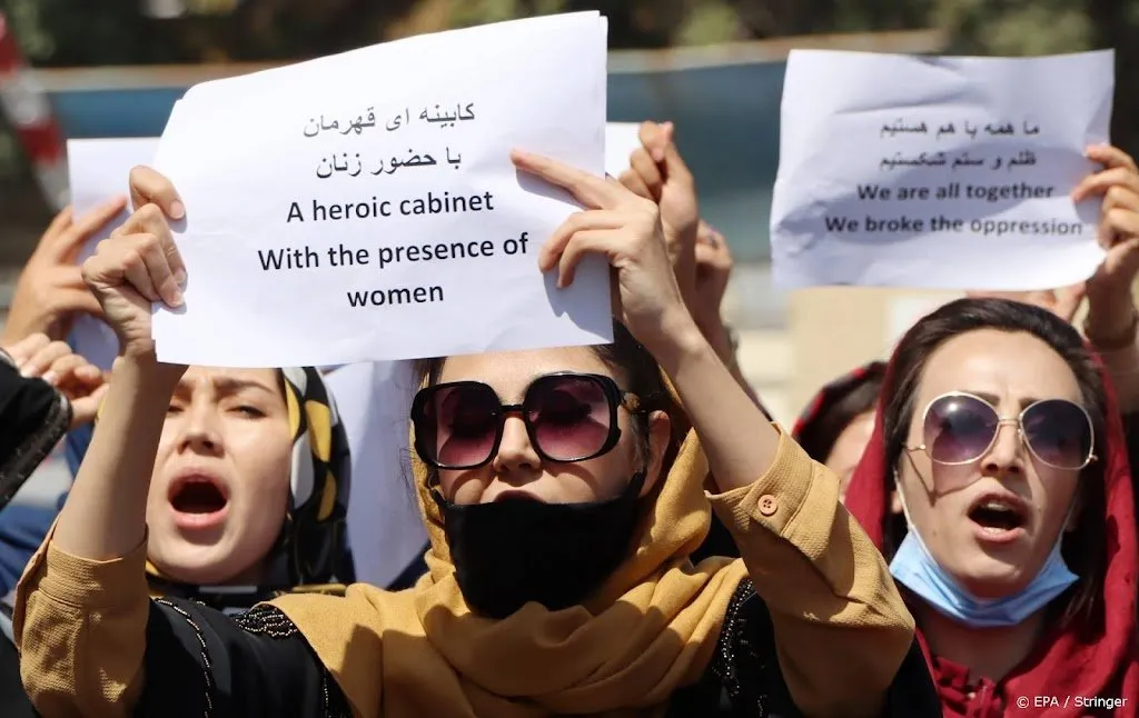 vrouwenprotest in kabul afgebroken door taliban1630757136