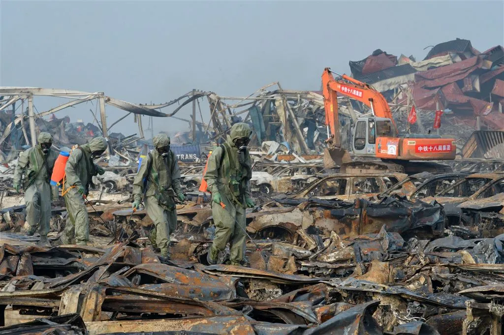 vuur laait op in chinese stad tianjin1440137527