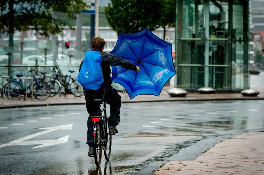 westerstorm veroorzaakt problemen voor verkeer1516245610