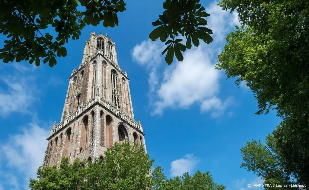 wijzerplaten domtoren worden verwijderd1556506097