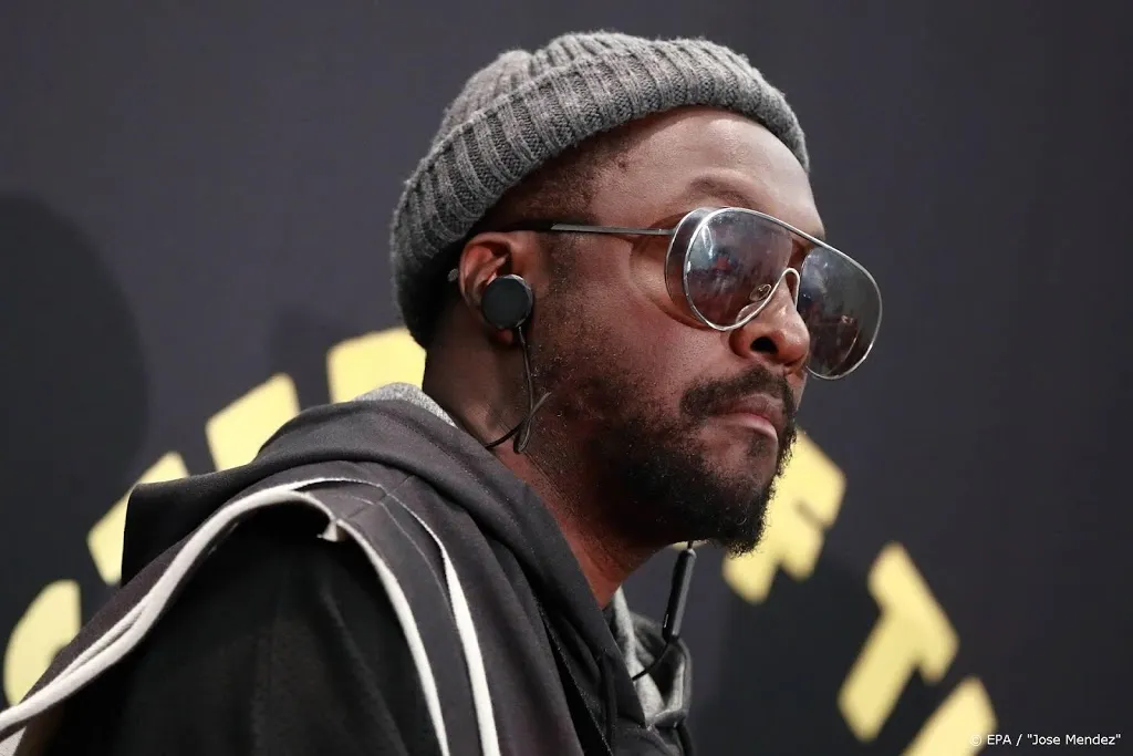 will i am van vlucht afgeschopt door racistische steward1573933927