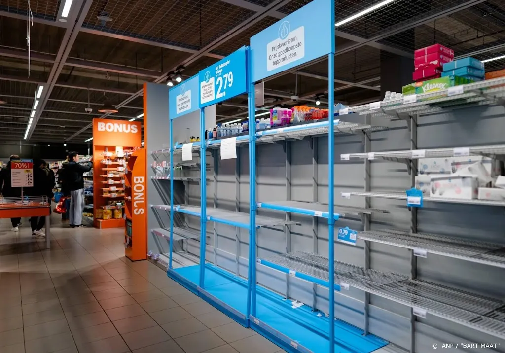 winkels voorraden onderweg doe alleen dagelijkse boodschappen1584344164