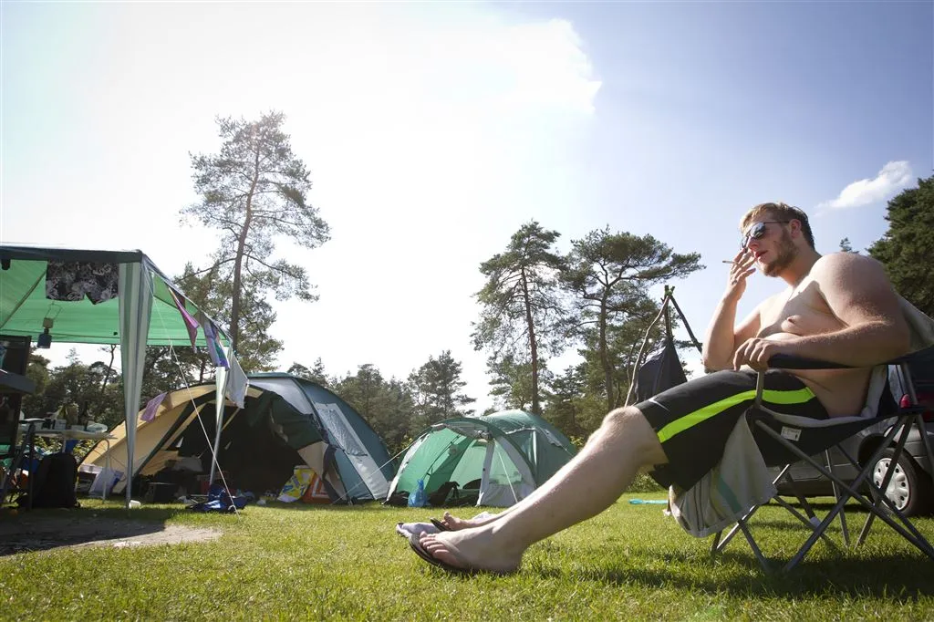 woensdag mogelijk eerste zomerse augustusdag1503211949