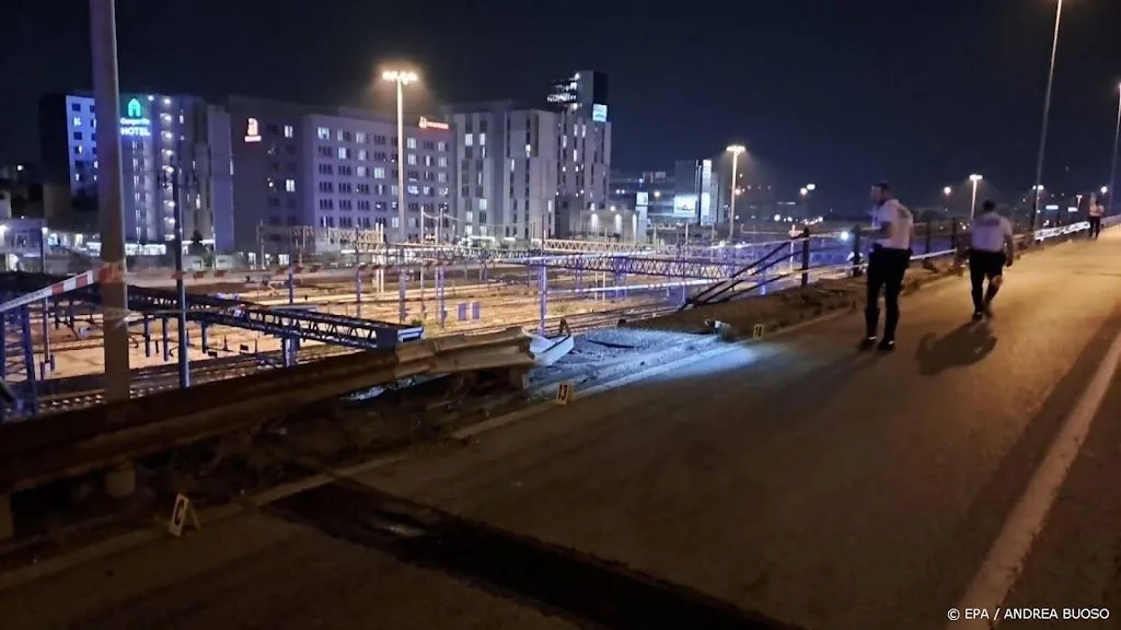 zeker twintig doden bij busongeluk in noord italie1696363057