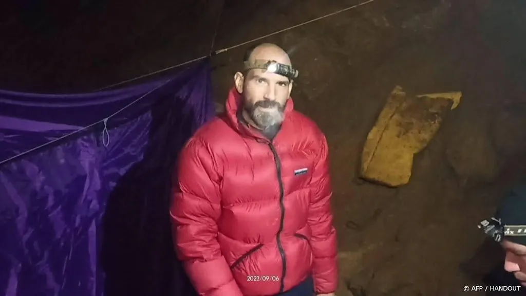 zieke amerikaanse speleoloog na negen dagen gered uit turkse grot1694475891