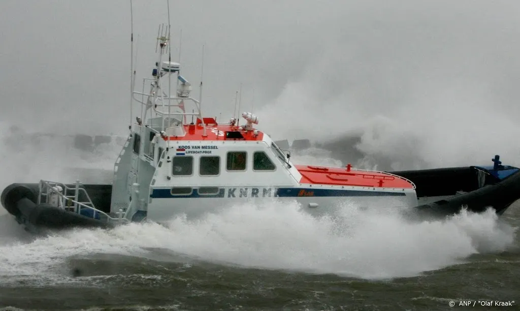 zoektocht naar 14 jarig meisje in noordzee bij ameland gestaakt1594521621