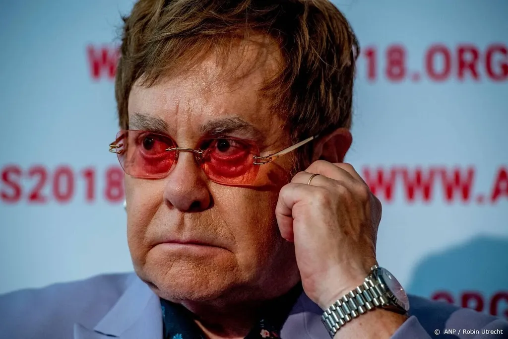 zoontjes elton john weten niet dat hij beroemd is1551543619