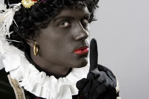 zwarte piet mag ook andere kleur lippenstift1383851284