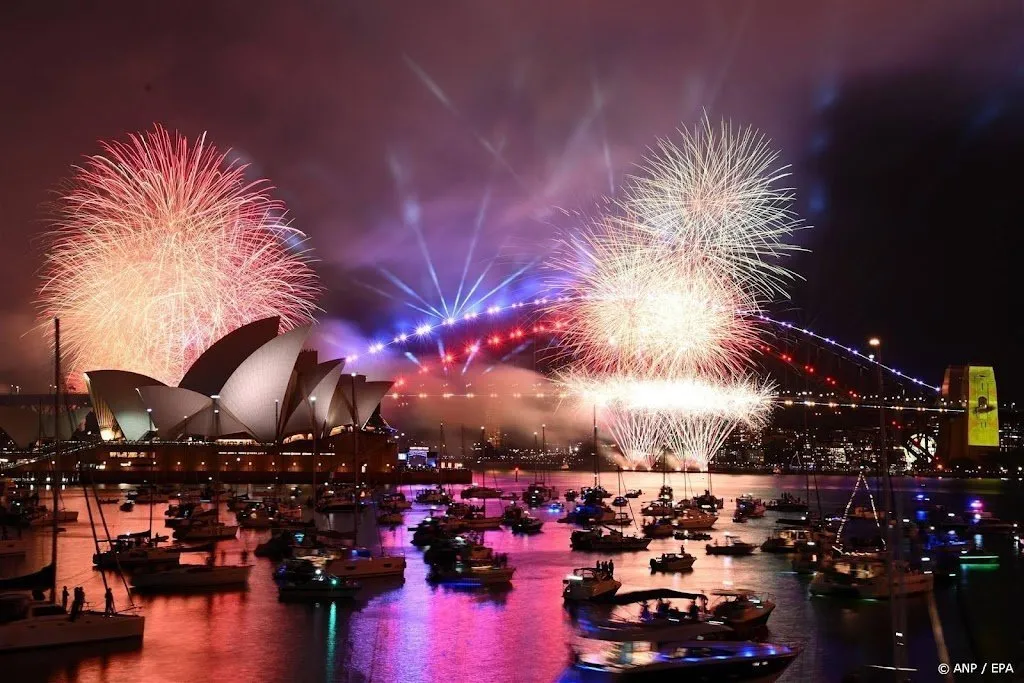australie verwelkomt 2024 met beroemde vuurwerkshow1704028391