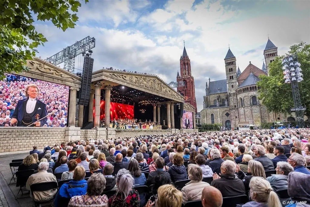 emma kok 15 vond vele reacties na optreden bij andre rieu bizar1703834679
