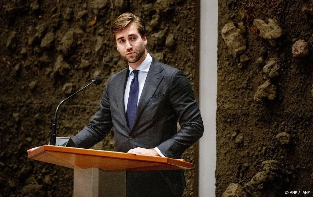 freek jansen fvd verlaat kamer voor pepijn van houwelingen1704153655