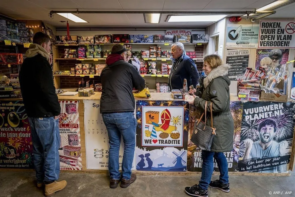 nederlanders hebben voor zon 105 miljoen euro vuurwerk ingekocht1703959734