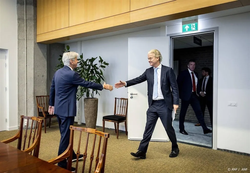verkenner plasterk ontvangt vier leiders in tweede gespreksronde1701661246