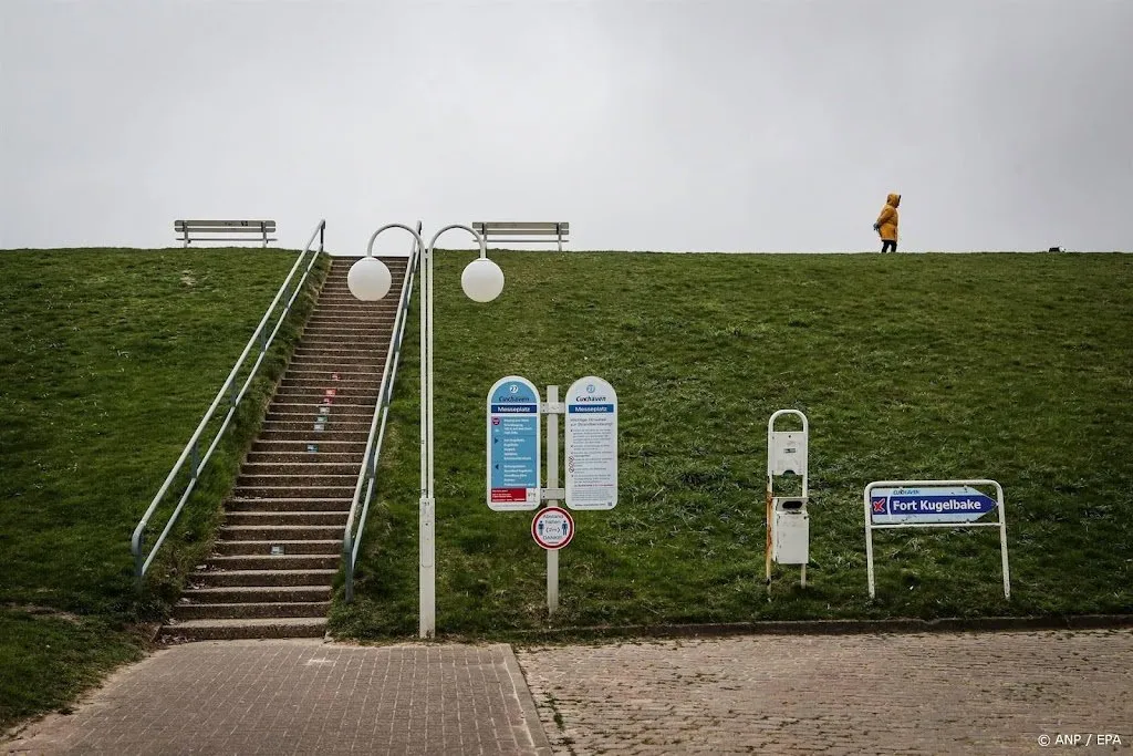 vrees voor dijkdoorbraken in meerdere delen van duitsland1703578111
