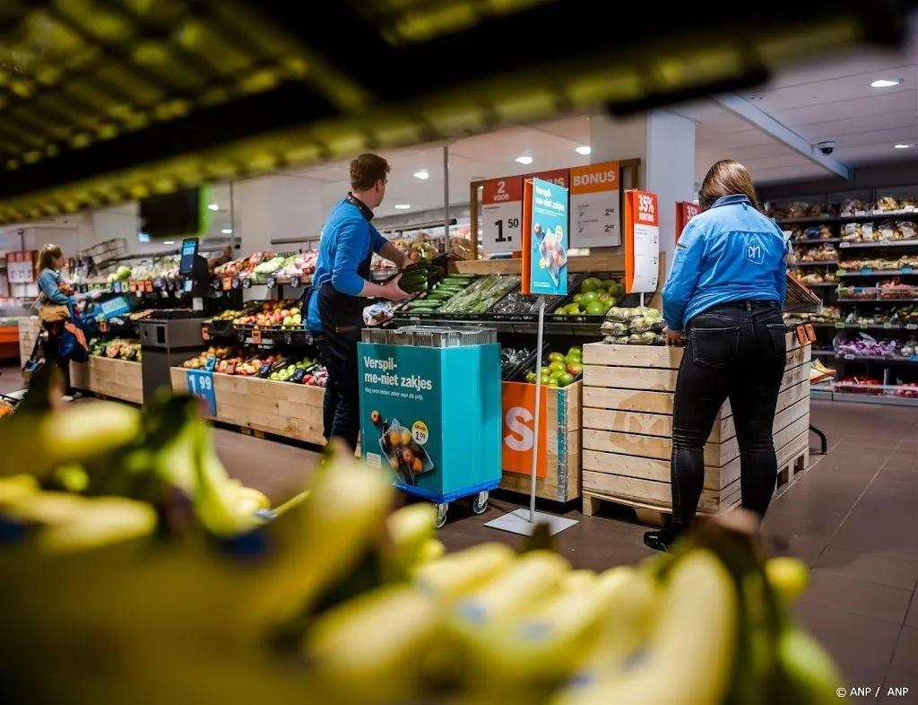 winkeliers hoger loon voor bijna 200 000 retailmedewerkers1704968224