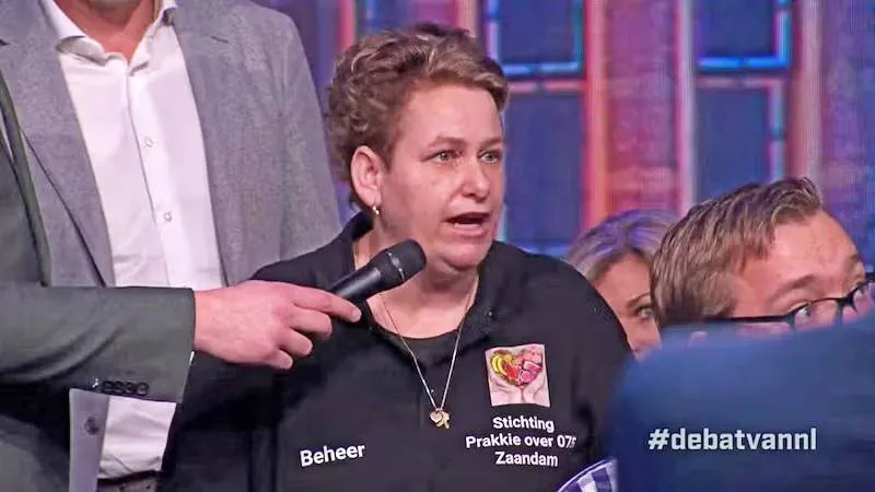 cindy-slaper-van-der-werff-stelt-vragen-tijdens-het-sbs-debat