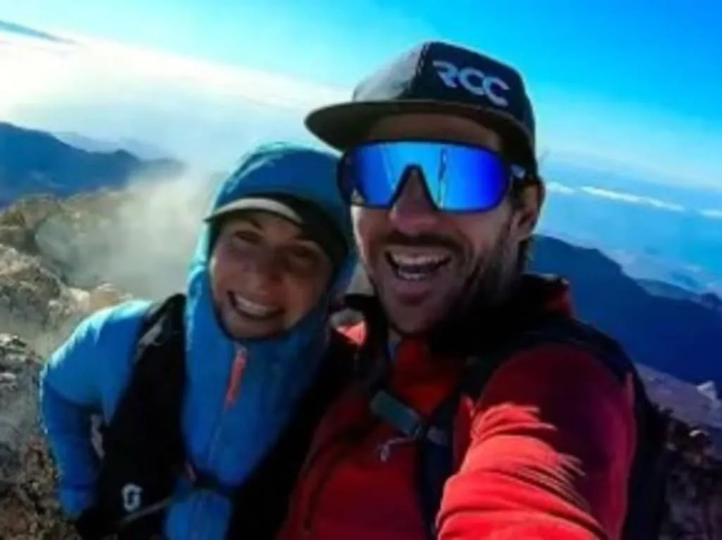 00094814172ad5cb751a2e9a2dfe36a1