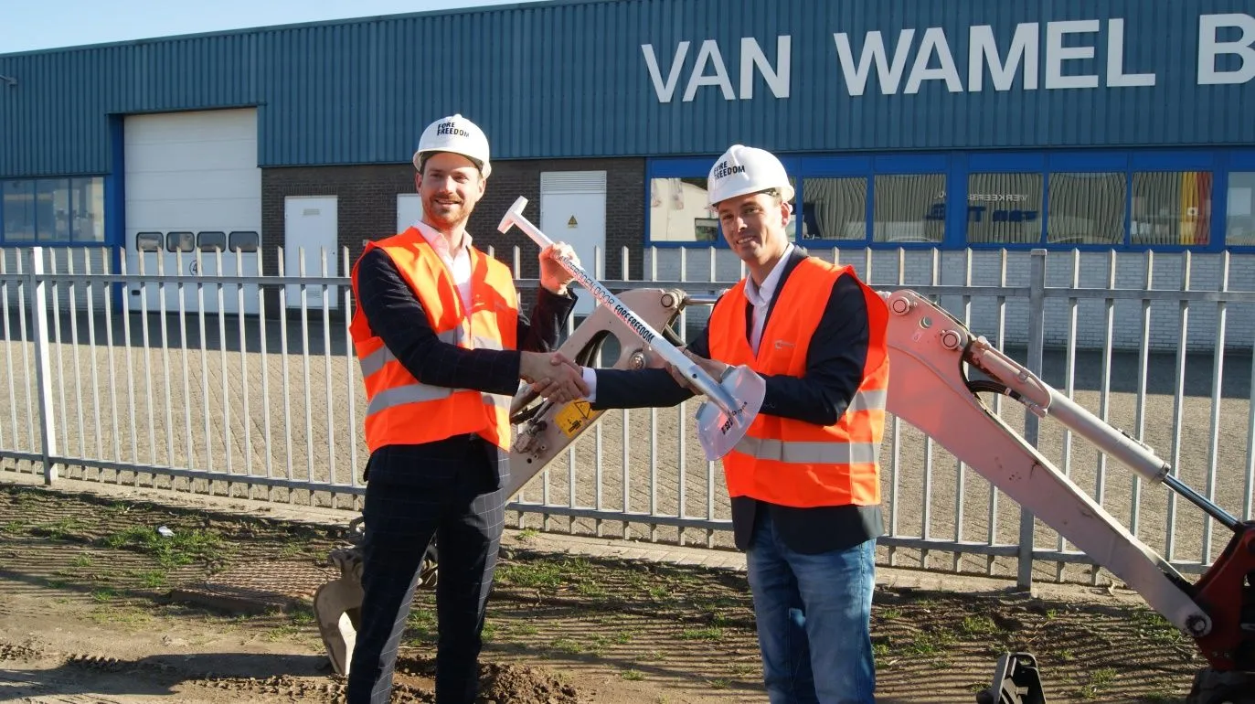 181002 foto persbericht eerste schop glasvezel