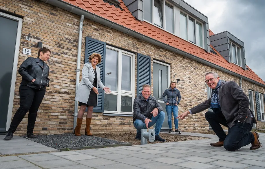 201105 foto bij waterspuwer wamel