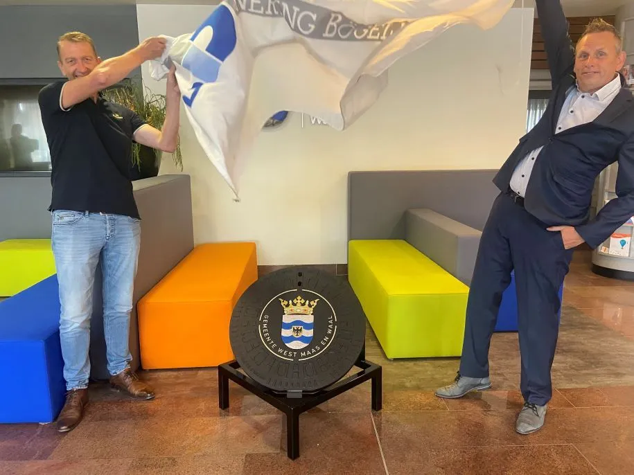 20240723 onthulling putdeksel