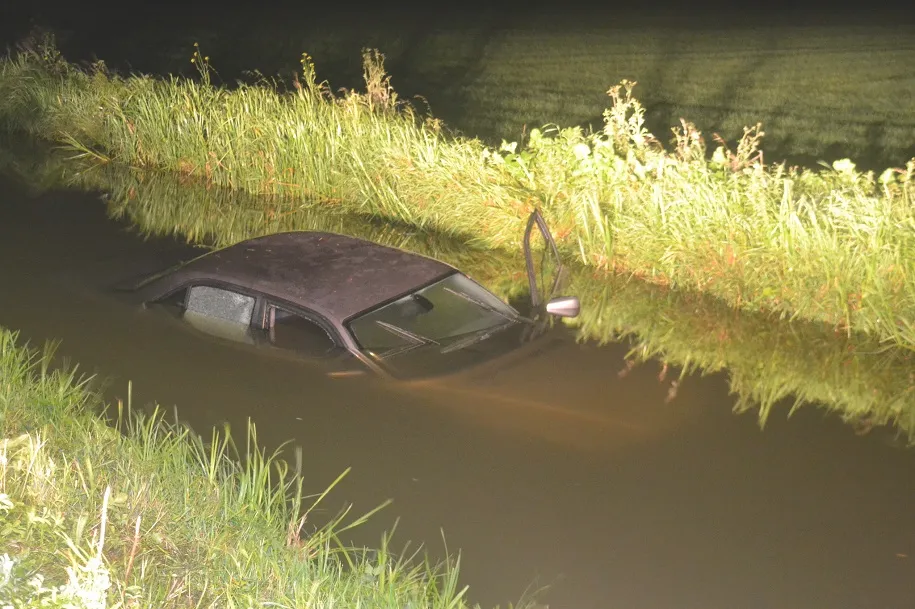 6d9a2a857b9cbdd68ba02dbb619cbe7c14537219e15c40c502588cb7cbcd38b4