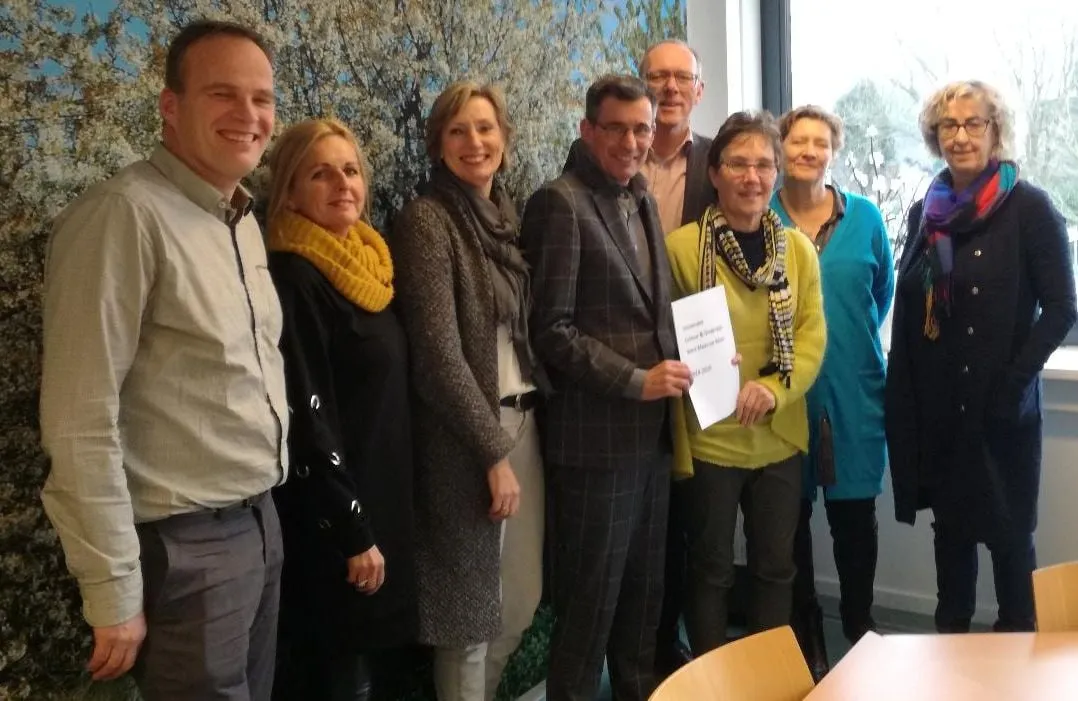 foto ondertekening 2