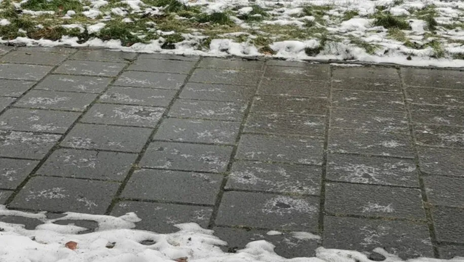 ijzel glad stoep 915x518 1