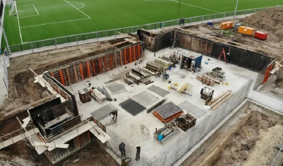 schot in nieuwbouw bij leones