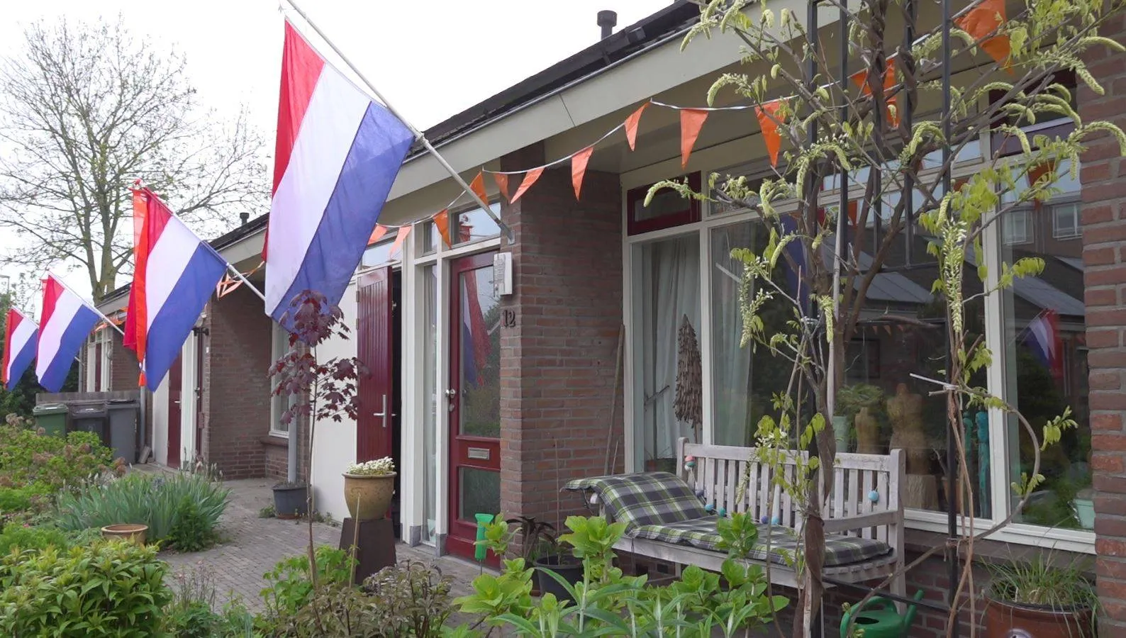 7597e12d 96cb 4f1b 9e7b f349cf3ecc6d