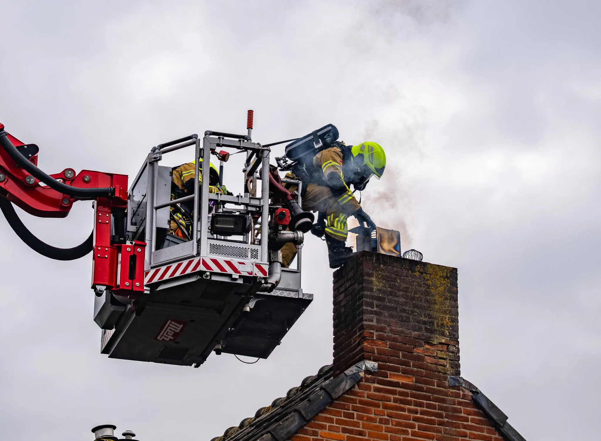 1a5922b7-9b95-4103-95ea-631b8e9ca18a