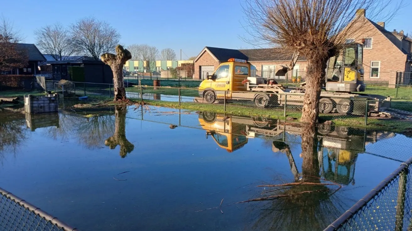 e9dff8c9-c794-4b8b-bc25-84a0dcc9c233