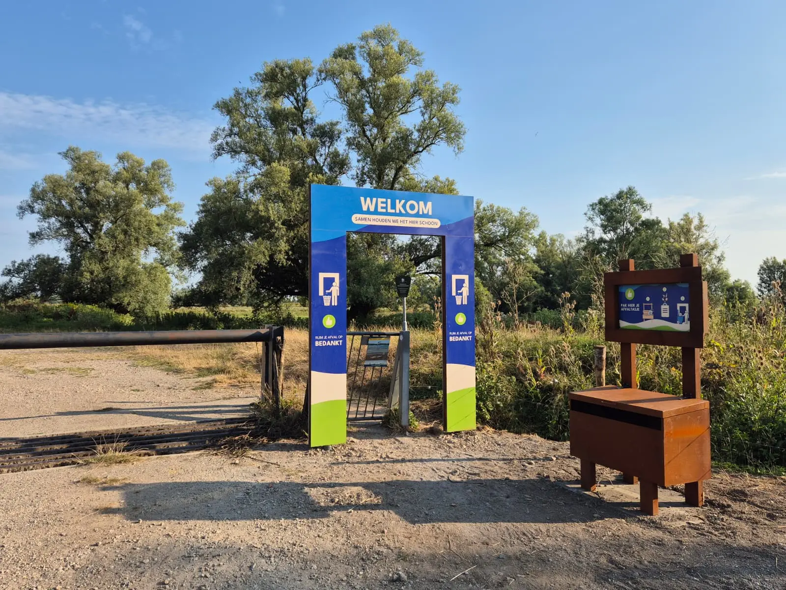Zwerfafvalboog bij de Kaliwaal