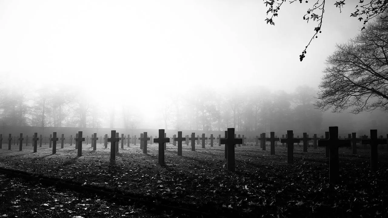 pixabay war memorial 4665590 1280