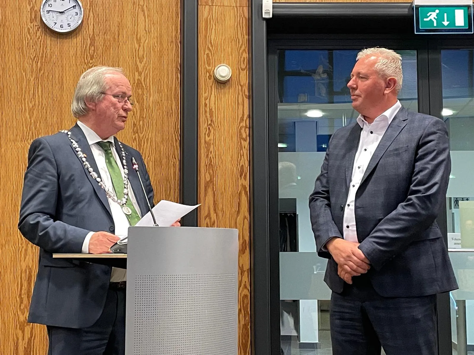 wes burgemeester jager en wethouder alfred schoenmaker 2