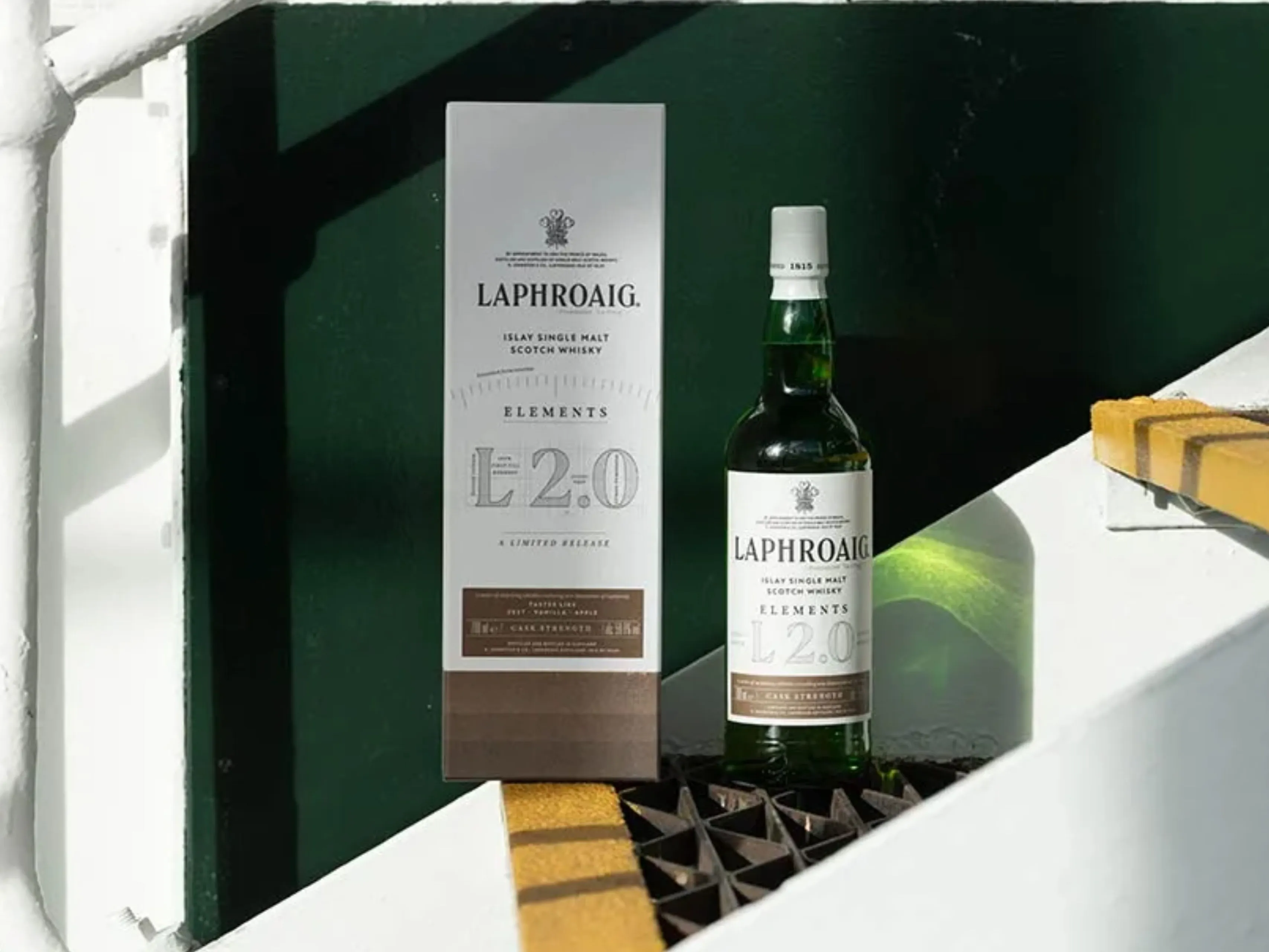 laphroaig elements 20 whisky