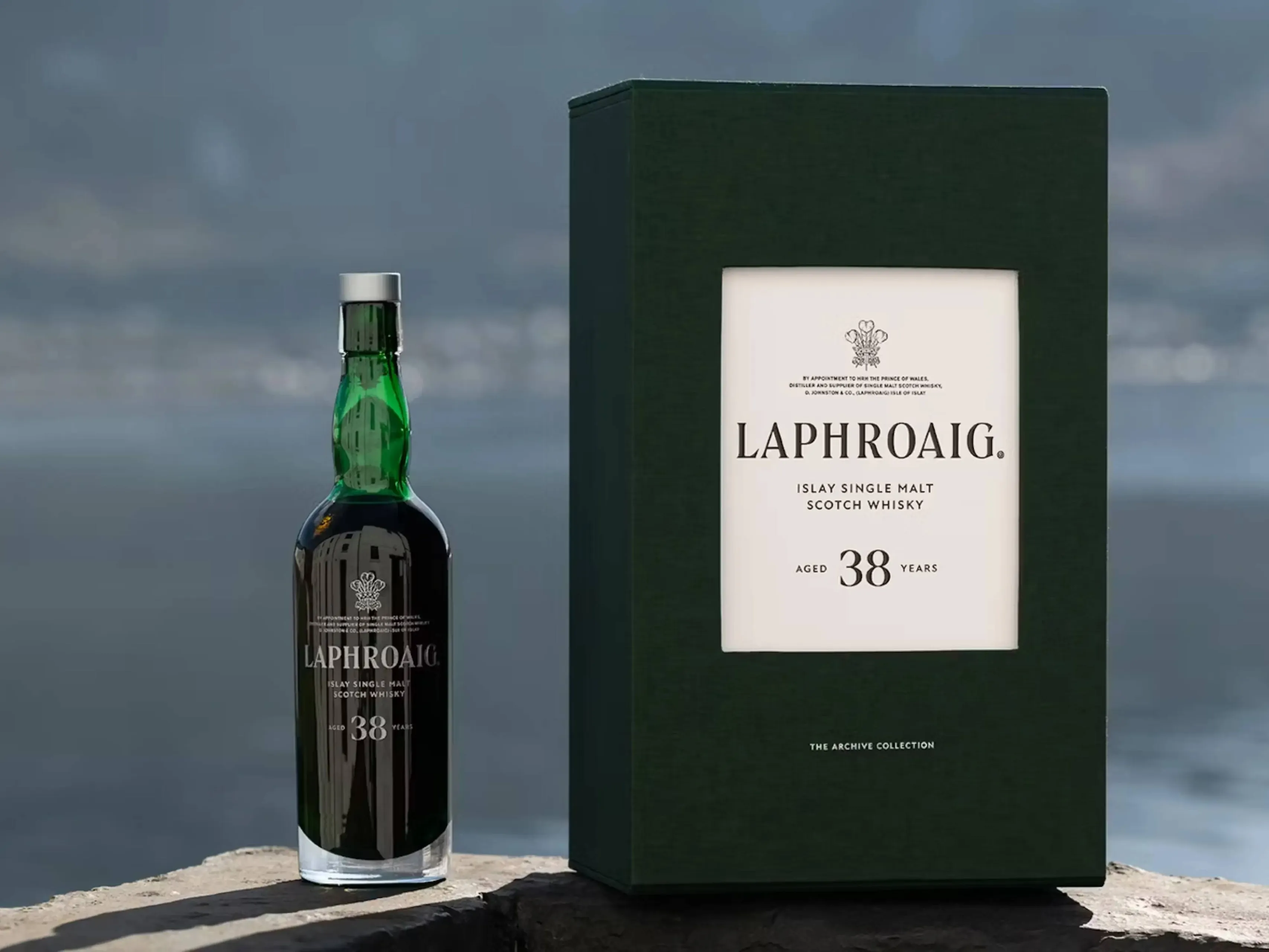 laphroaig archive collection 38 yo whisky 1jpg