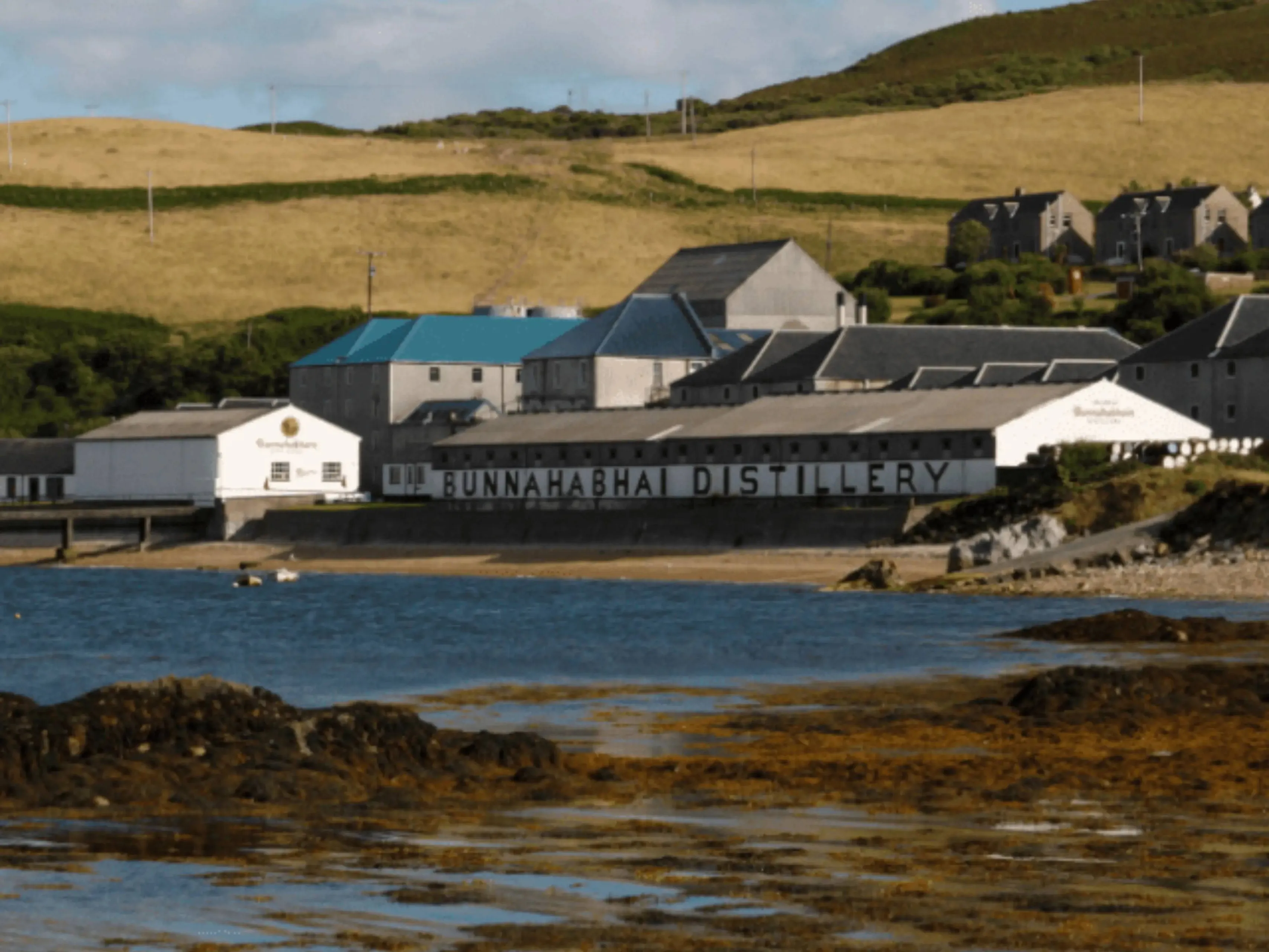 bunnahabhain distilleryjpg