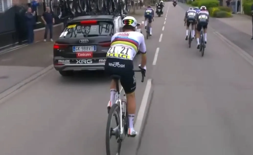 Schermopname_11-3-2026_201142_www.youtube.com