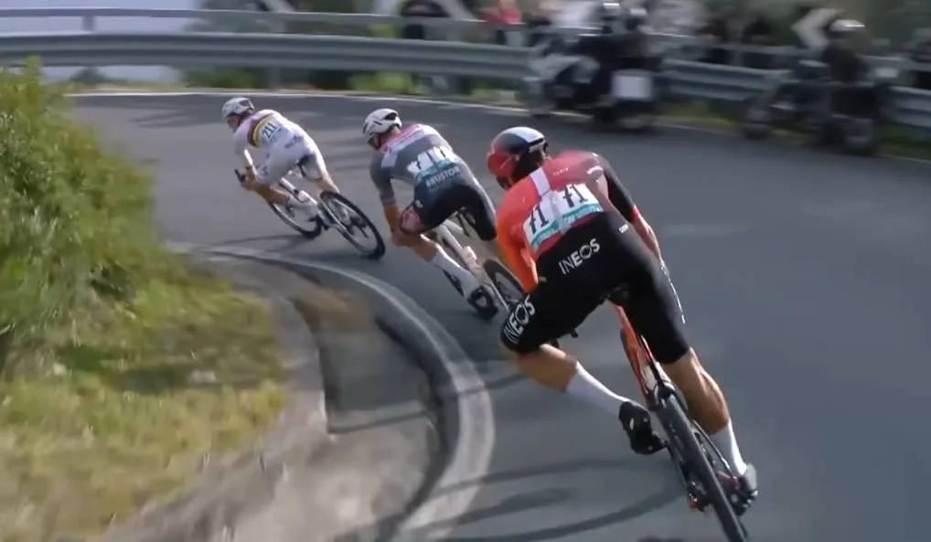 Schermopname_19-3-2026_105629_www.youtube.com